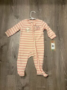 Baby Girl's Huggies Pink & Cream‎ Striped Footed One-Piece Pajamas- Size 6M- NWT